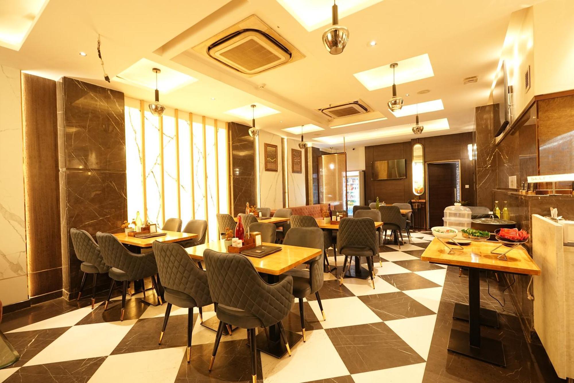 Empire Suites, Neu-Delhi Exterior foto
