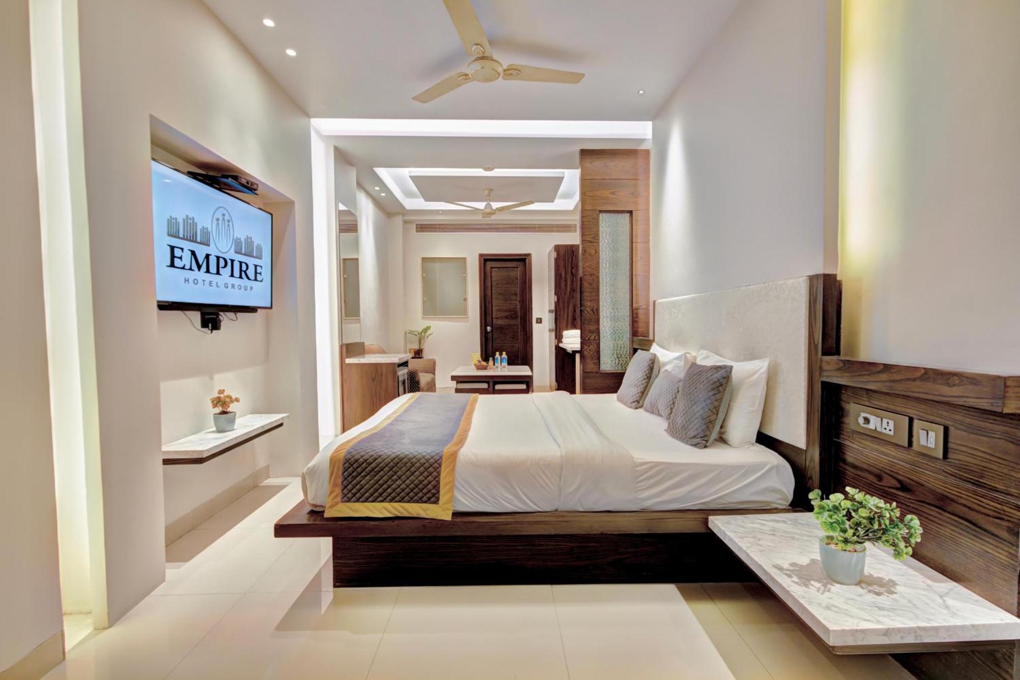 Empire Suites, Neu-Delhi Exterior foto